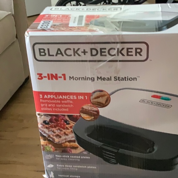 Black+Decker 3-in-1 Morning Meal Station - Picture 1 of 3